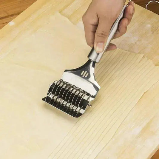 Stainless Steel Handheld Dough & Manual Noodle Pasta Cutter Tool 30969